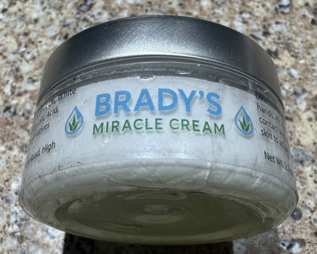 Hydrating and exfoliating 3-in-1 face cream for glowing skin, anti-aging, deep hydration, and smooth radiant complexion suitable for daily skincare use